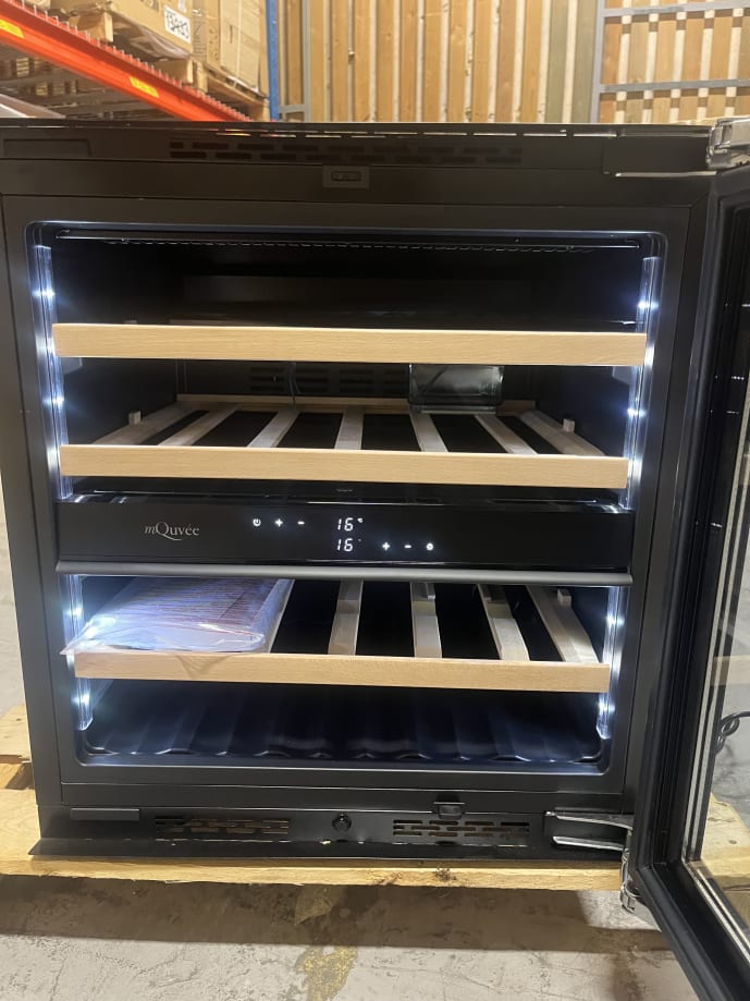 outlet-integrerbart-vinskap-winekeeper-exclusive-25d-panel-ready-push-pull