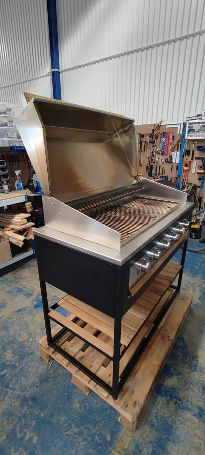 outlet-freistehender-gasgrill