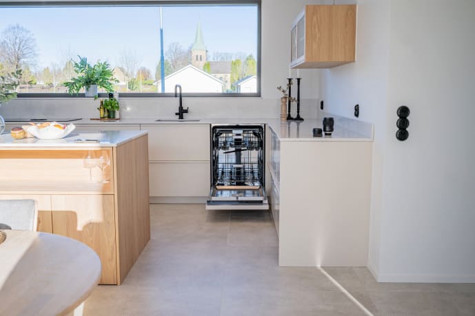 professional-60-cm-helintegrerad-diskmaskin-xxl-dw60t3ibpsc