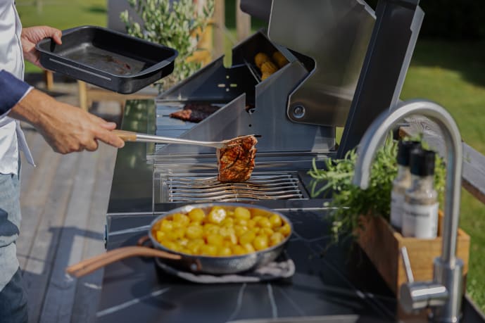 pure-free-standing-gas-grill-with-4-burners-and-infrared-side-burner-black