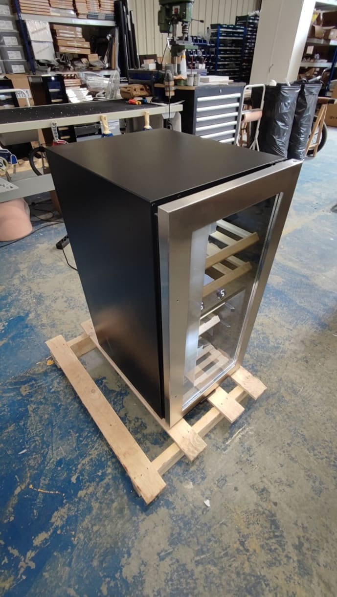 outlet-fritstaende-vinkoleskab-wineexpert-24-stainless