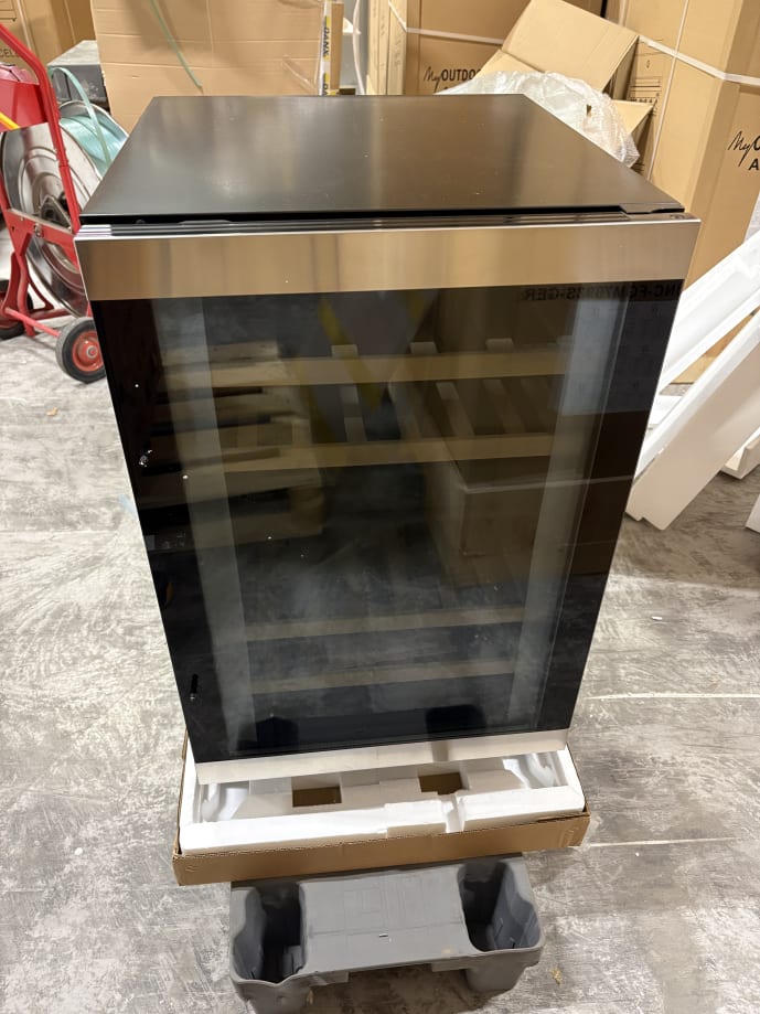 outlet-inbyggbar-vinkyl-winecave-700-50d-modern