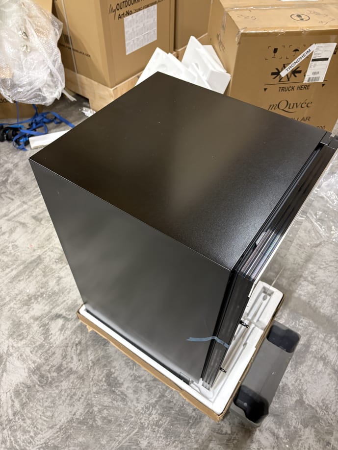 outlet-vinkoleskab-til-indbygning-winecave-700-50d-modern