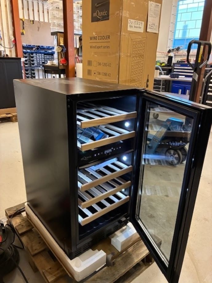 outlet-inbyggbar-vinkyl-winecave-700-40d-anthracite-black