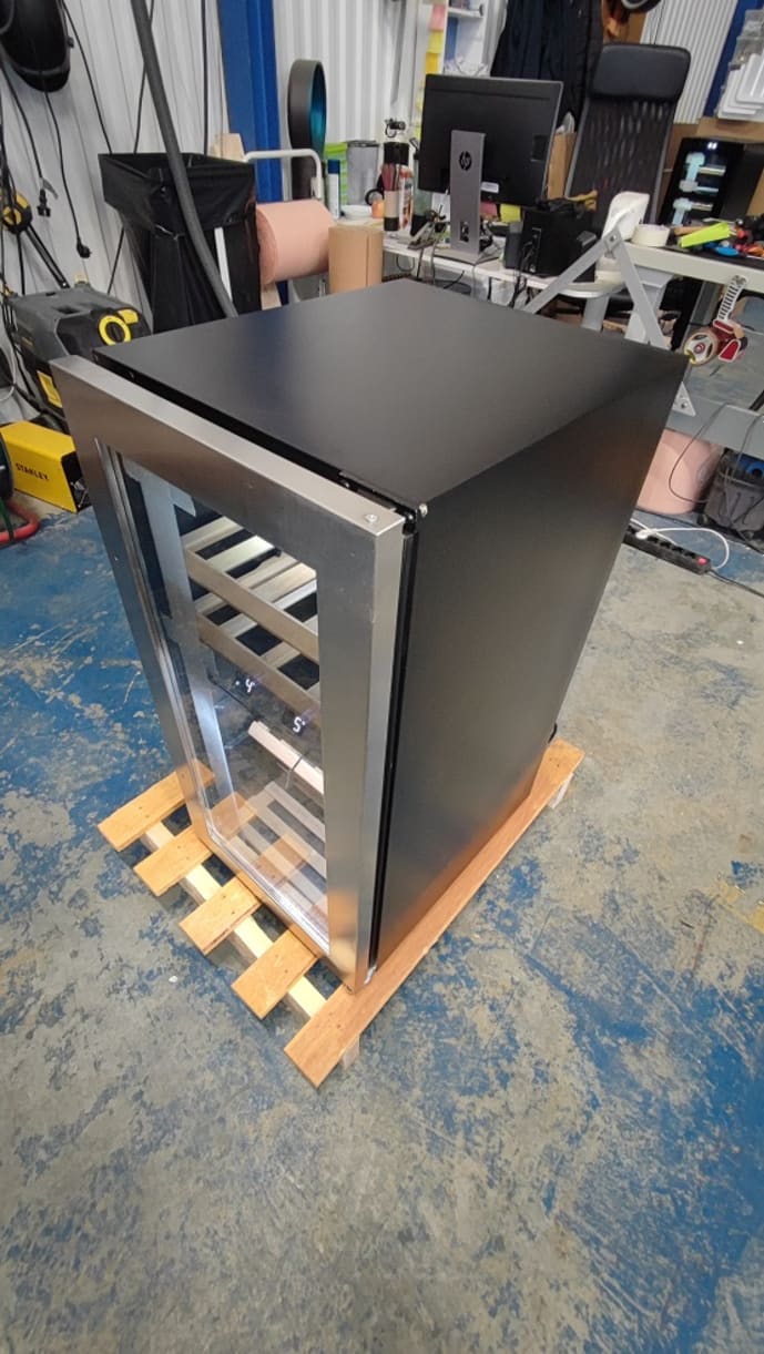 outlet-freistehender-weinkuhlschrank-wineexpert-24-stainless