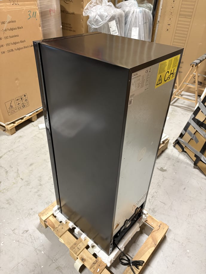 outlet-fritstaende-vinkoleskab-northern-collection-39-black