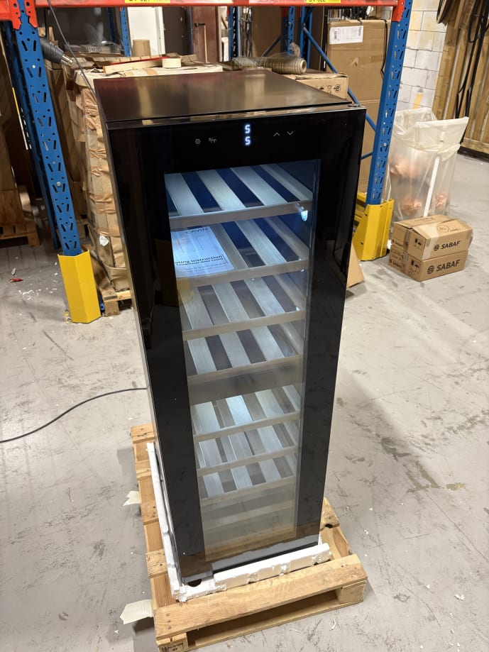 outlet-fritstaende-vinkoleskab-northern-collection-39-black