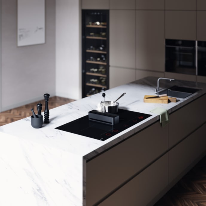 induktionshall-med-inbyggd-flakt-85-cm-hihd854gf