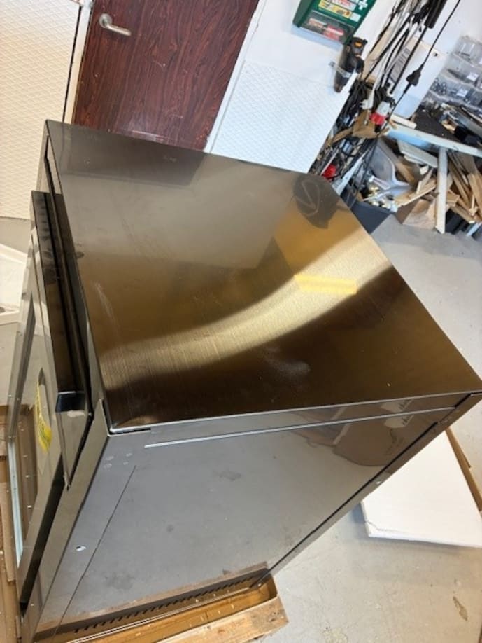 outlet-nordic-line-fristaende-kylskap-svart