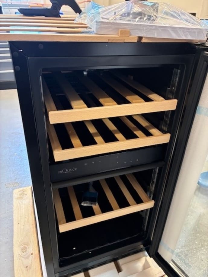 outlet-inbyggbar-vinkyl-winecave-700-40d-anthracite-black