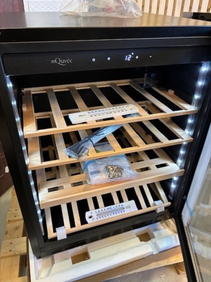 outlet-vinkoleskab-til-indbygning-winecave-700-60s-anthracite-black