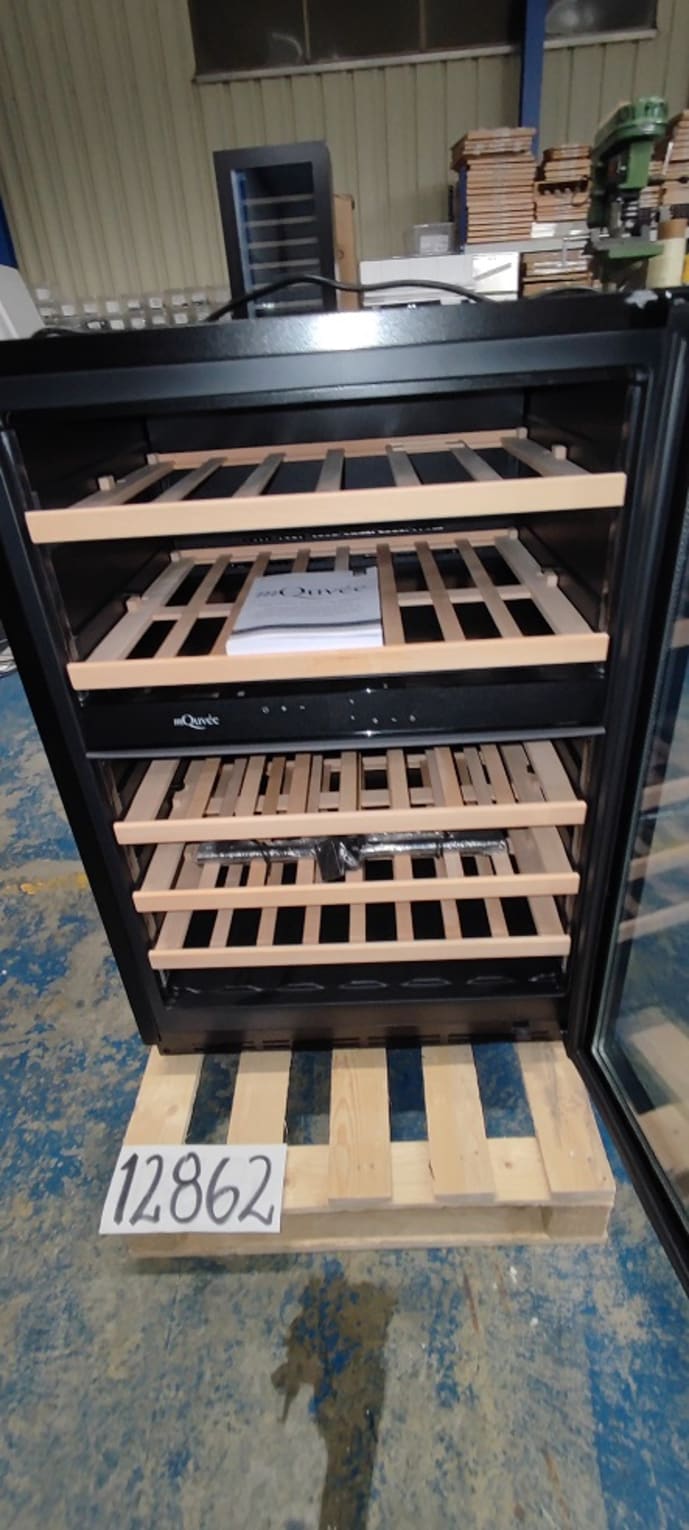 outlet-innbyggbart-vinskap-winecave-800-60d-fullglass-black