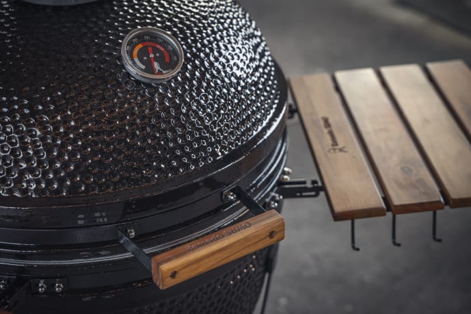 kamado-grill-ceramic-grill-sumo-maxi-black