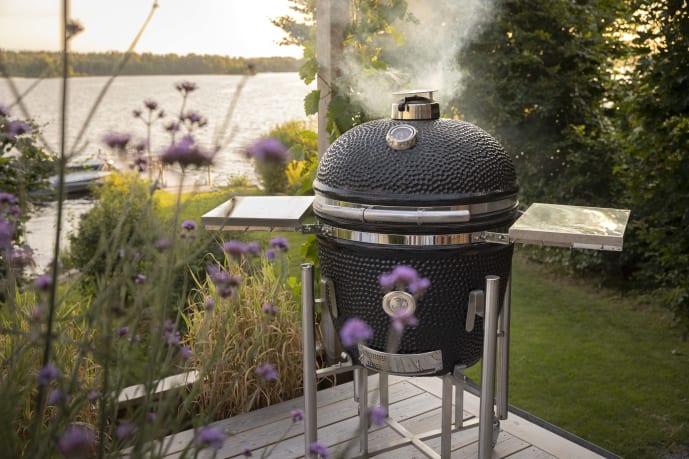 barbecue-kamado-barbecue-en-ceramique-signature-pro-noir