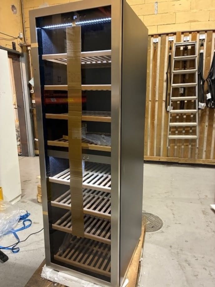 outlet-freistehender-weinkuhlschrank-wineexpert-180-stainless