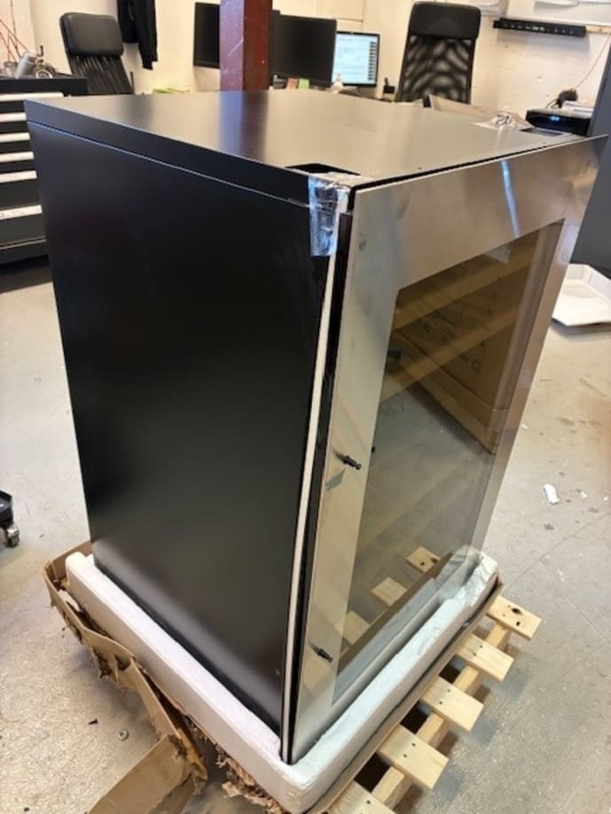 outlet-intergrierbarer-weinkuhlschrank-winekeeper-49d-stainless