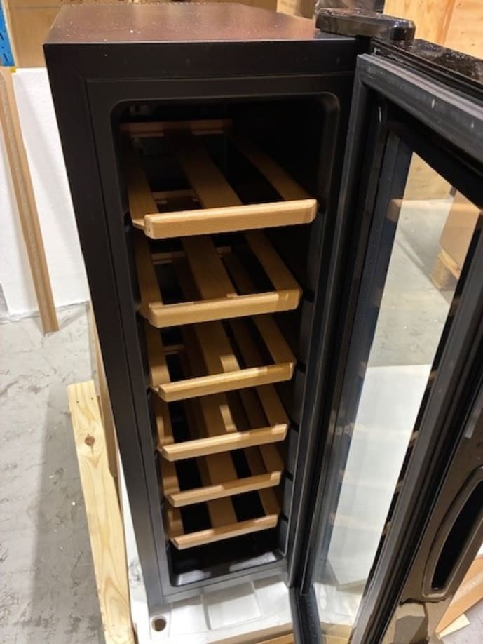 outlet-freistehender-thermoelektrischer-weinkuhlschrank-northern-collection-14-black
