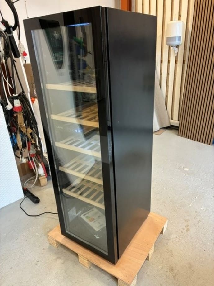outlet-frittstaende-vinskap-polar-collection-83