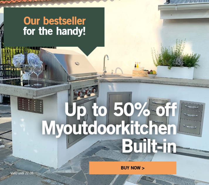 Built-in outdoor kitchens