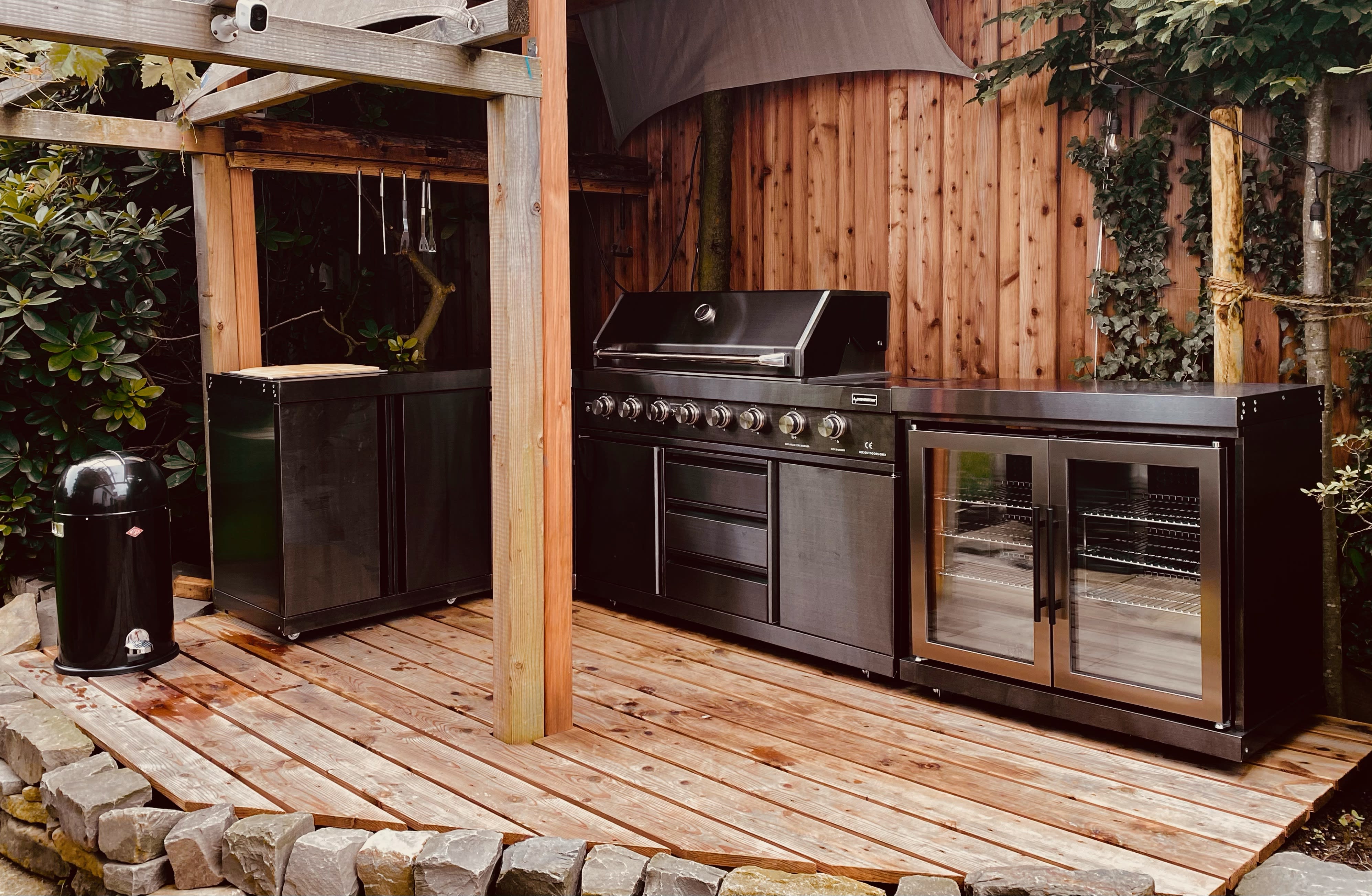 Outdoor grill storage cabinet hotsell
