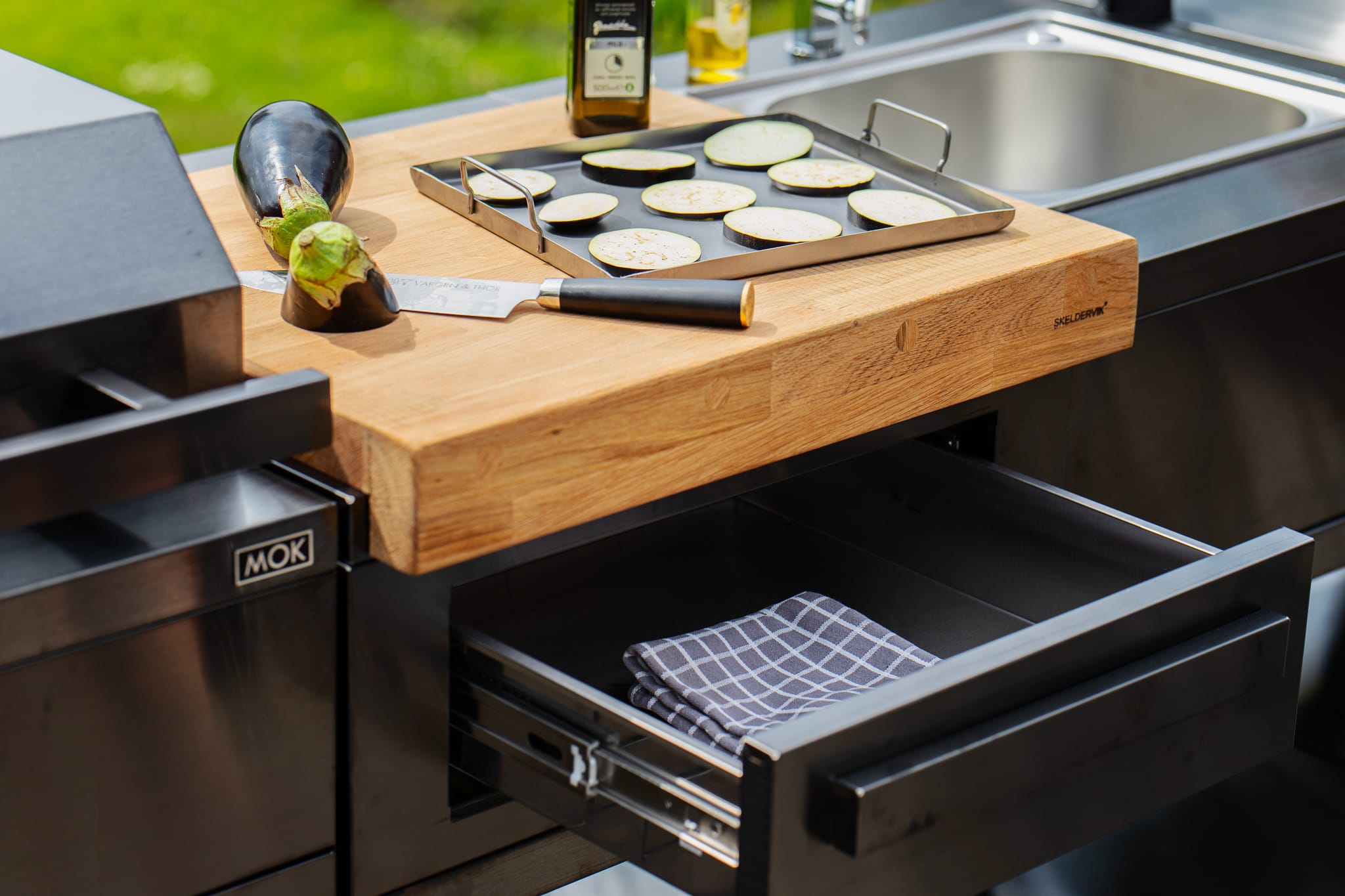 Nordic Line Freestanding outdoor kitchen Saltum (Black)