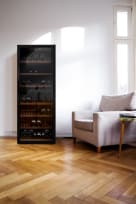 cantinetta-vino-a-libera-installazione-wineexpert-126-fullglass-black