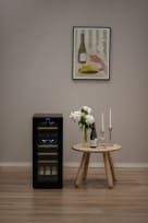 frittstaende-vinskap-northern-collection-18-black