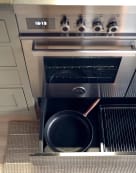 professional-induktionsspis-90-cm-2-ugnar-rostfri