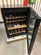 outlet-inbyggbar-vinkyl-winecave-700-60s-anthracite-black