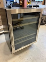 outlet-innbyggbart-vinskap-winecave-700-60d-stainless
