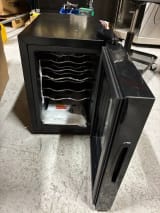 outlet-frittstaende-vinskap-tundra-collection-6-black