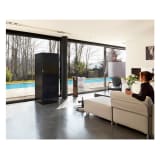 multifunktionslagringsskap-placerat-fristaende-i-vardagsrum