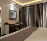 vegghengt-vinskap-quadro-vino-30-custom-made