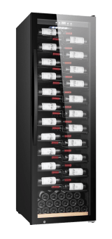 fristaende-vinkyl-wineexpert-192-fullglass-black-label-view