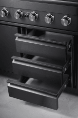 black-collection-vapaasti-seisova-kaasugrilli-jossa-6-poltinta-ja-infrapuna-powersear-zone