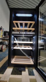 outlet-fritstaende-vinkoleskab-wineexpert-24-stainless