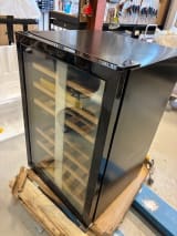 outlet-freistehender-weinkuhlschrank-polar-collection-51