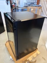 outlet-fritstaende-vinkoleskab-polar-collection-51