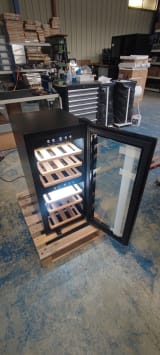 outlet-frittstaende-vinskap-wineexpert-24-fullglass-black