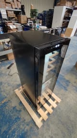 outlet-frittstaende-vinskap-northern-collection-27-black