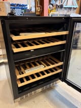 outlet-vinkoleskab-til-indbygning-winecave-700-60d-stainless