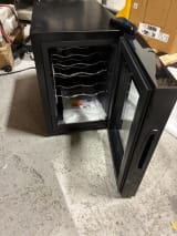 outlet-freistehender-weinkuhlschrank-tundra-collection-6-black