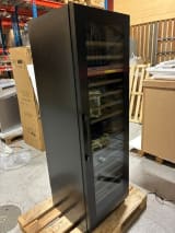 outlet-einbau-weinkuhlschrank-winecave-187-anthracite-black-label-view