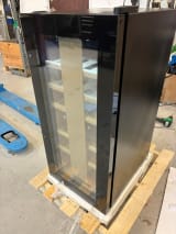 outlet-frittstaende-vinskap-wineexpert-24-fullglass-black