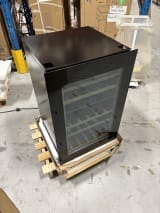 outlet-einbau-weinkuhlschrank-winekeeper-49d-fullglass-black