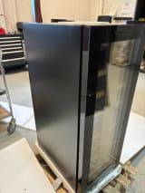 outlet-frittstaende-vinskap-wineexpert-38-fullglass-black