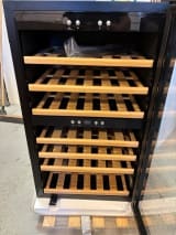 outlet-frittstaende-vinskap-wineexpert-66-fullglass-black