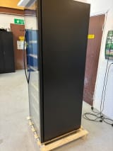 outlet-frittstaende-vinskap-wineexpert-180-fullglass-black