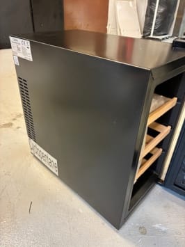 outlet-frittstaende-termoelektrisk-vinskap-northern-collection-8-black