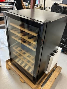 outlet-fritstaende-vinkoleskab-polar-collection-51